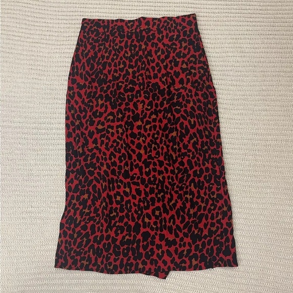 Zara Red Leopard Print Skirt SZ S - Picture 2 of 5